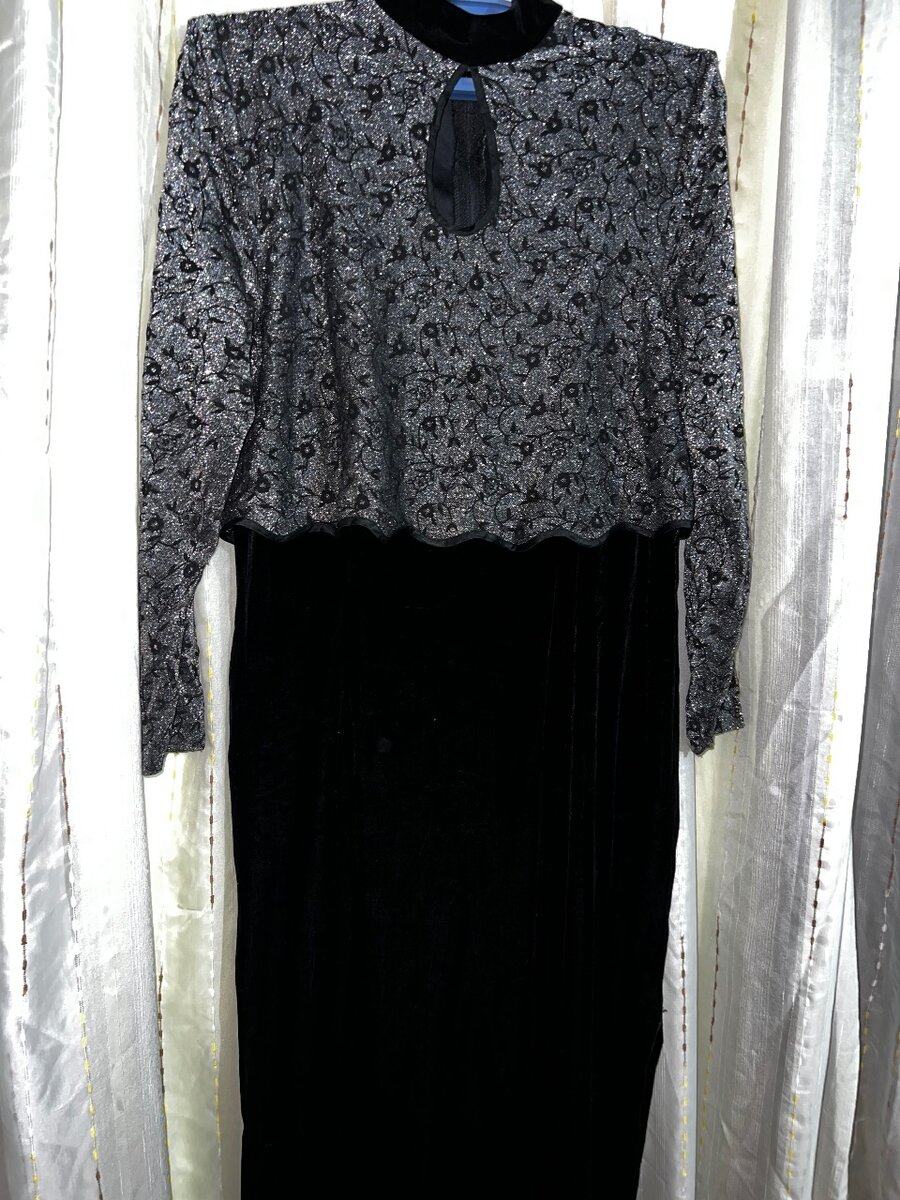 Женская платье