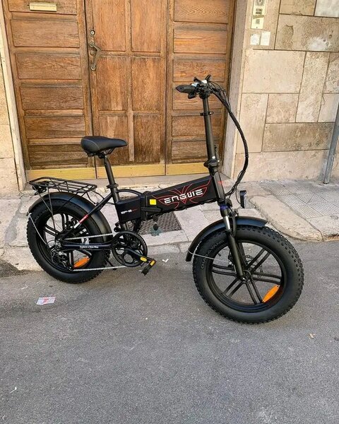 Vélo électrique pliant robuste