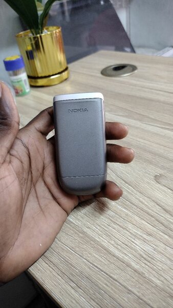 Téléphone à clapet rétro Nokia