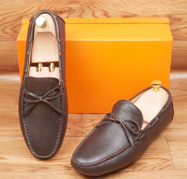 Mocassins en cuir marron élégants