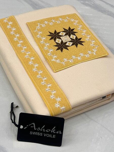 Ensemble Tissus Brodés Luxe