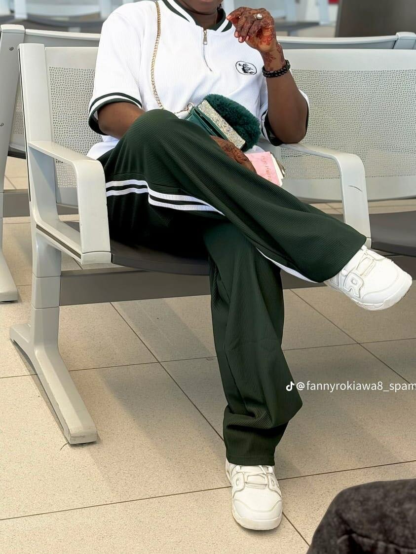 Tenue de survêtement tendance