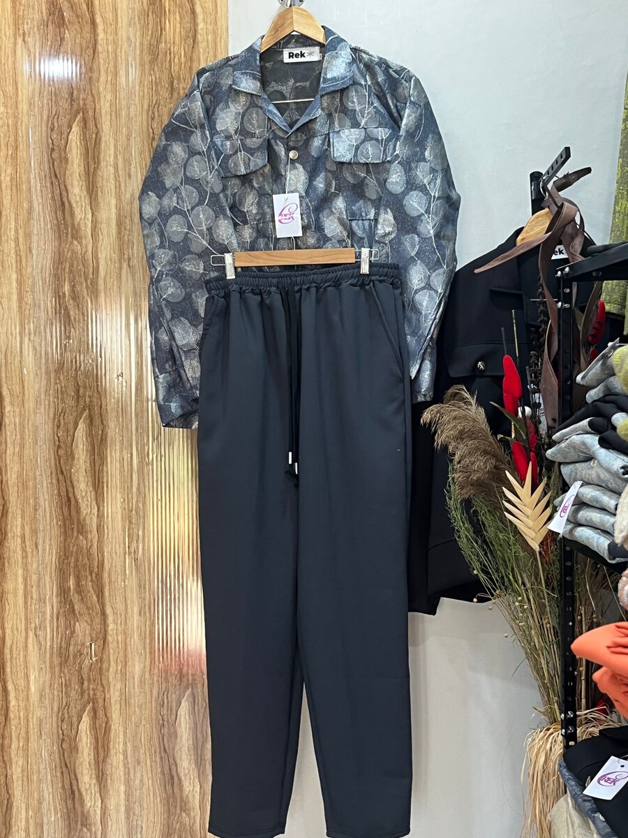 Ensemble élégant veste-pantalon