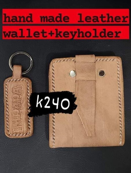 Brown hand made leather wallet + keyholder