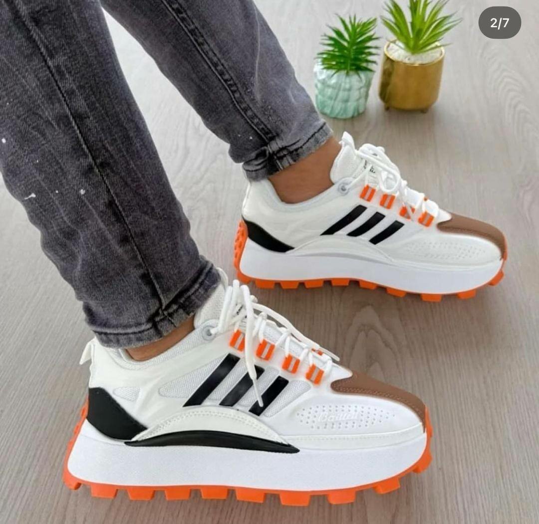 Sneakers tendances multicolores