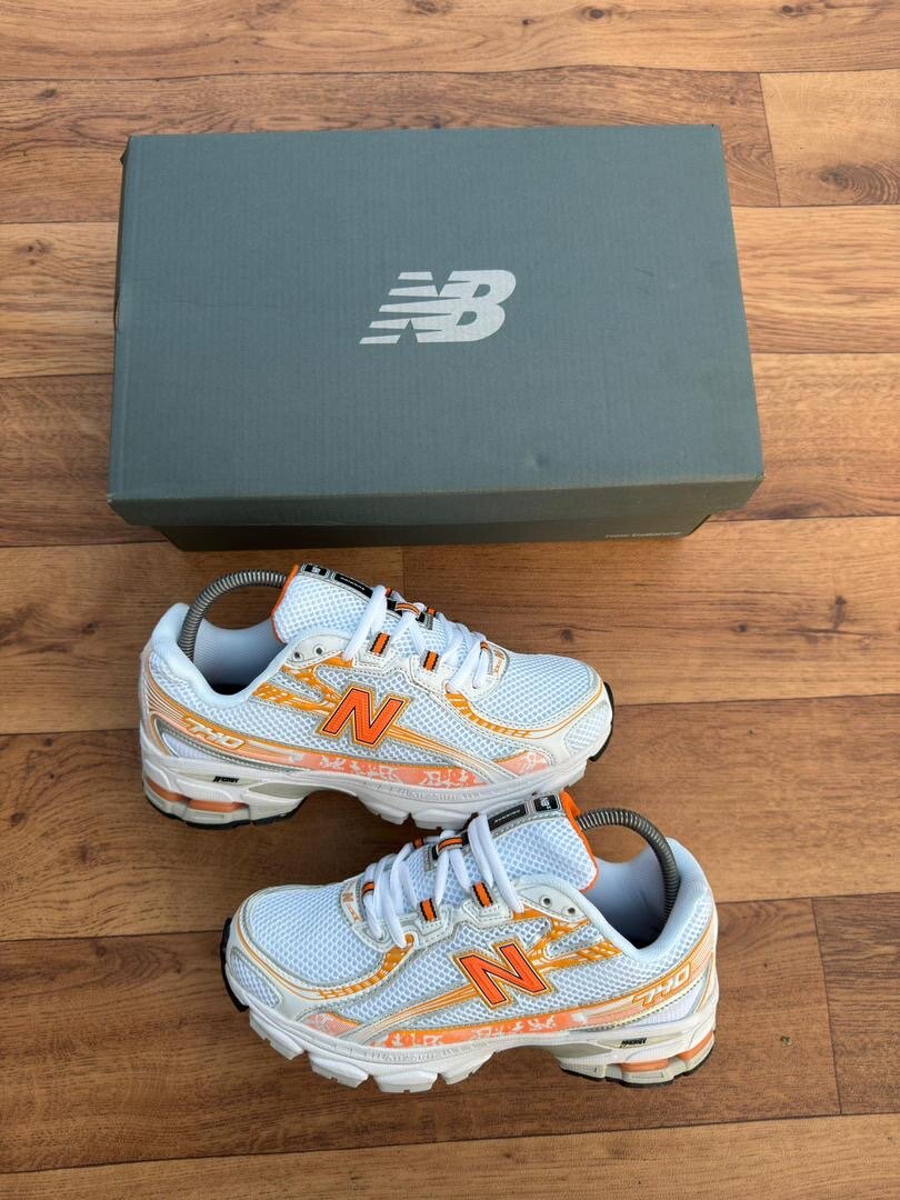 New Balance 740