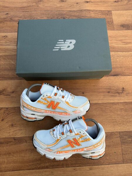New Balance 740