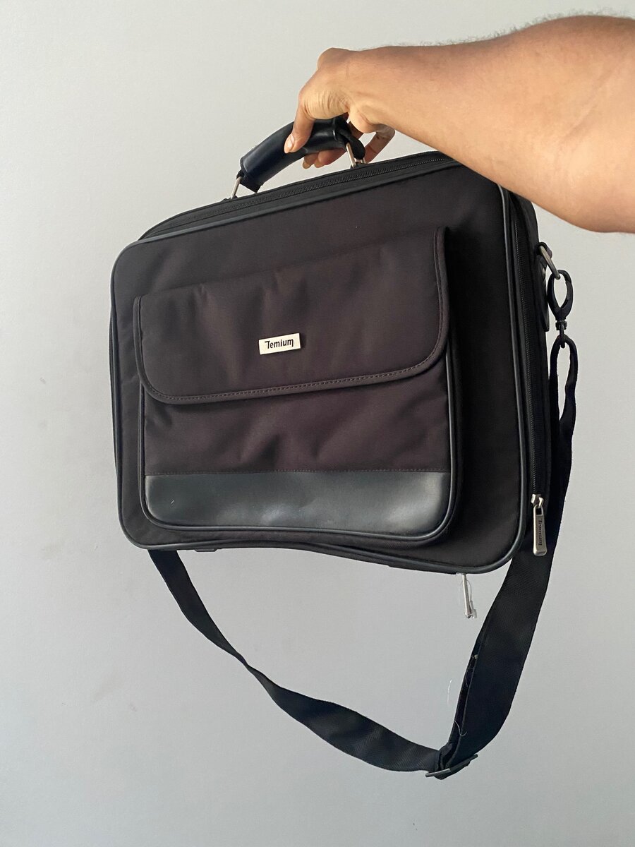 Laptop bag