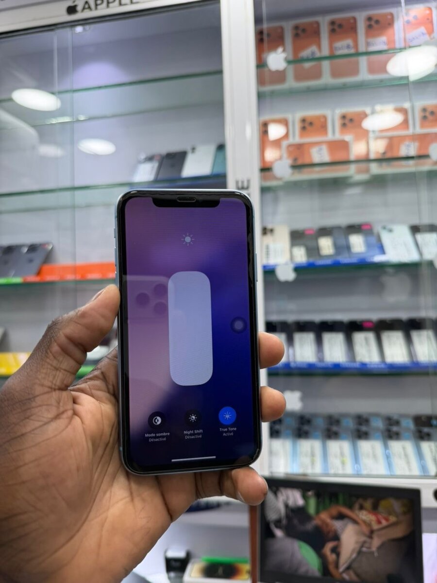 iPhone XR Bleu 64Go