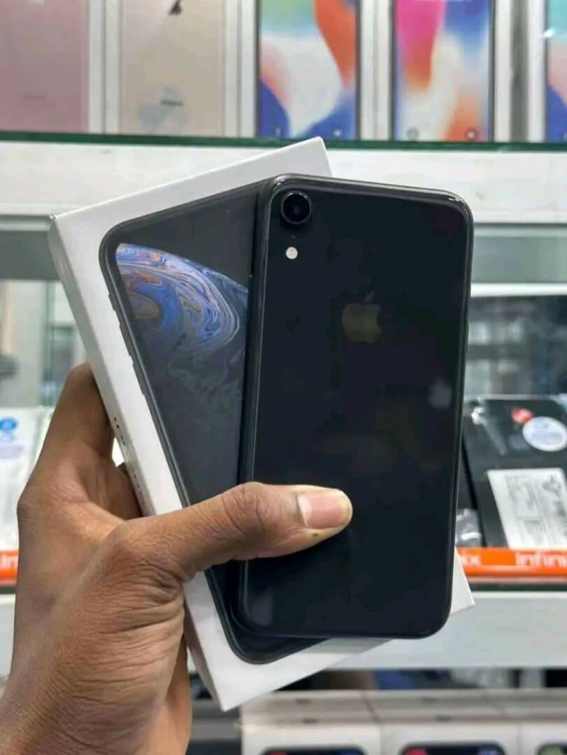 Smartphone iOS écran OLED