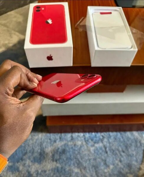 iPhone 11 Rouge Neuf