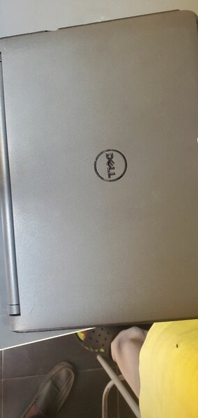 Dell Latitude 3350