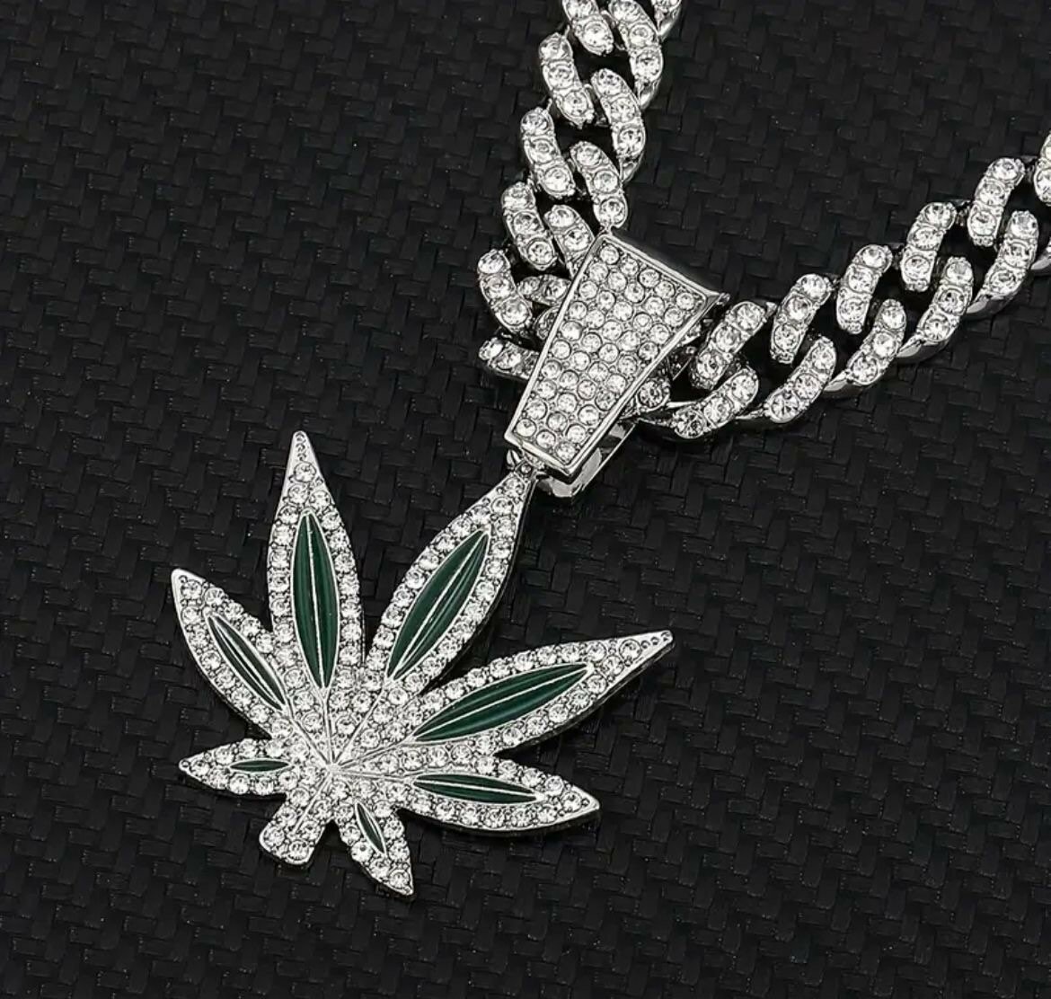 Colliers en Acièr Bijoux