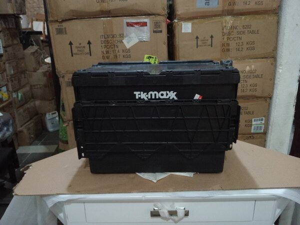 Boîte de rangement en plastique