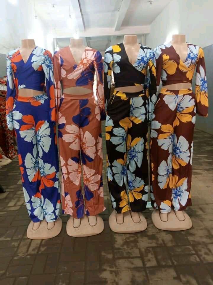 costumes pour femmes