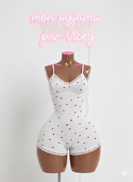 Pyjama court femme élégant