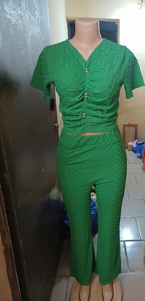 Ensemble vert élégant