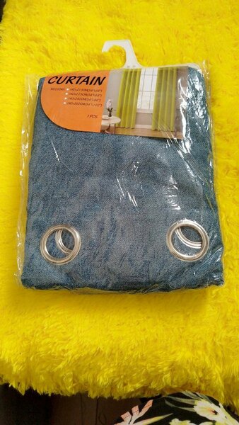 Rideau à œillets bleu