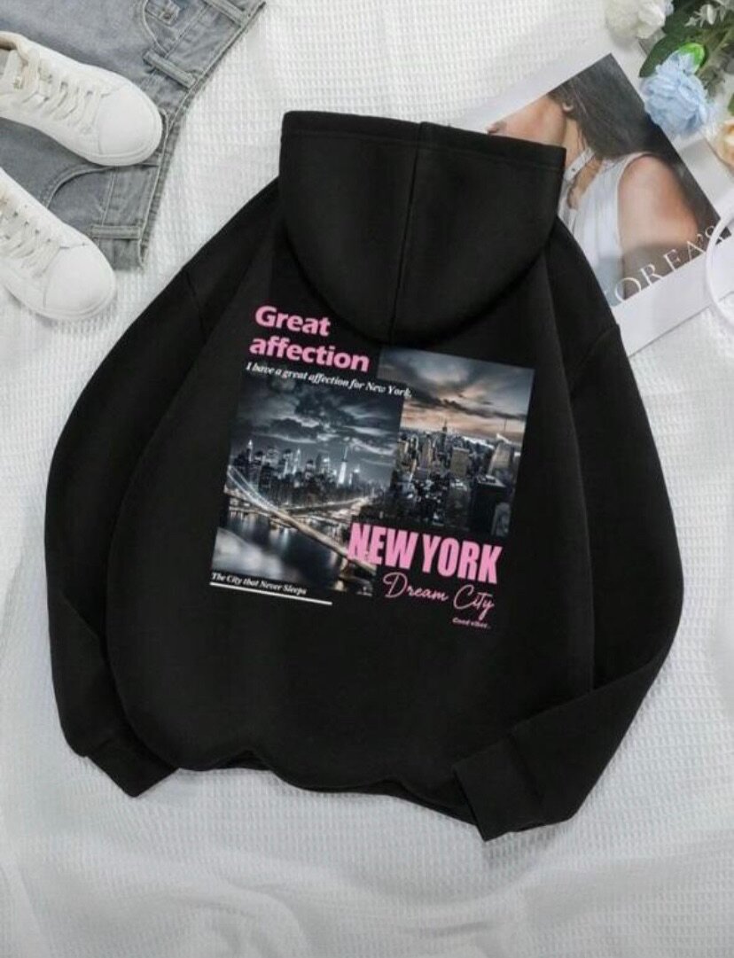 Sweat à capuche tendance graphique