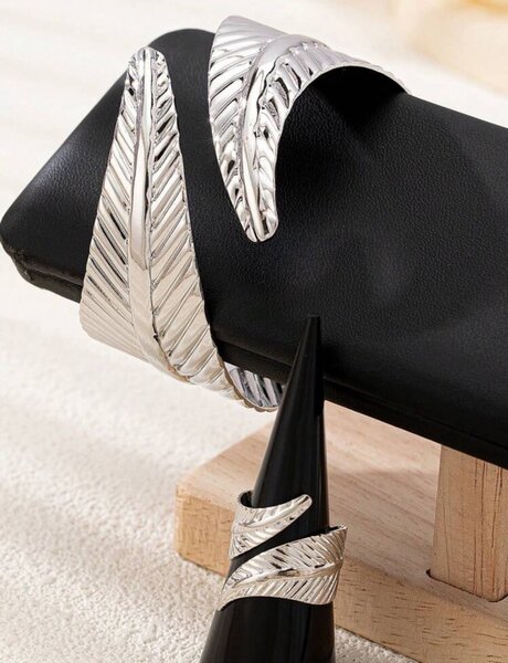 Leaf Metal Bangle and Ring Set