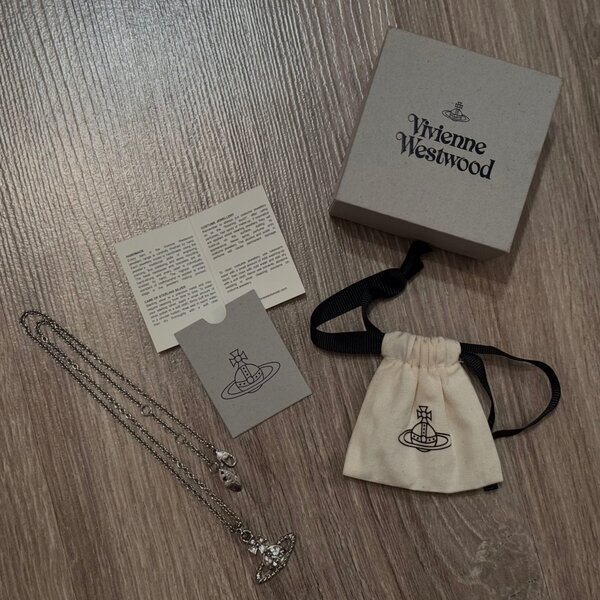 Подвеска Vivienne Westwood