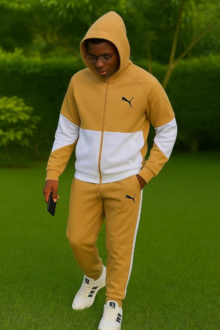 Ensemble de survêtement moderne