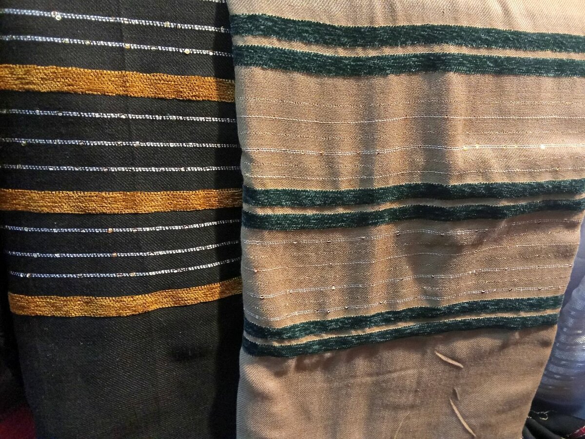 Sequence Shawls