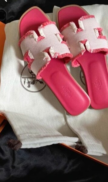 Sandales roses en tissu