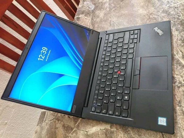 Lenovo thinkpad E480 i5 8th