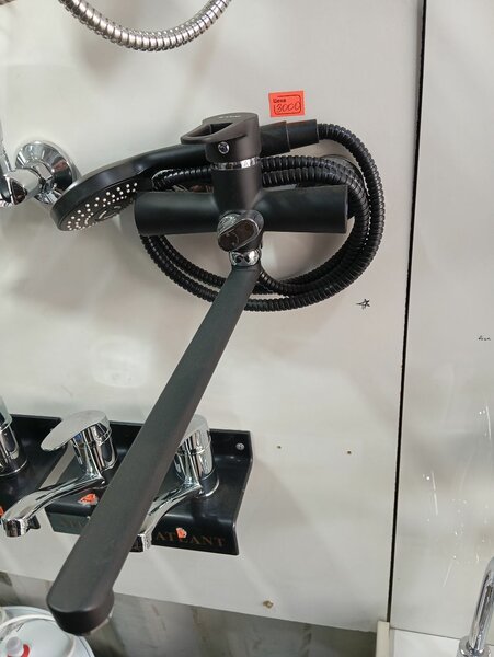 Смеситель для ванной