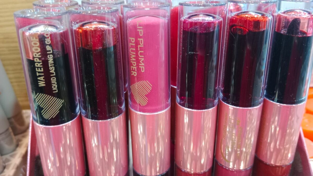 Lip gloss & Tint