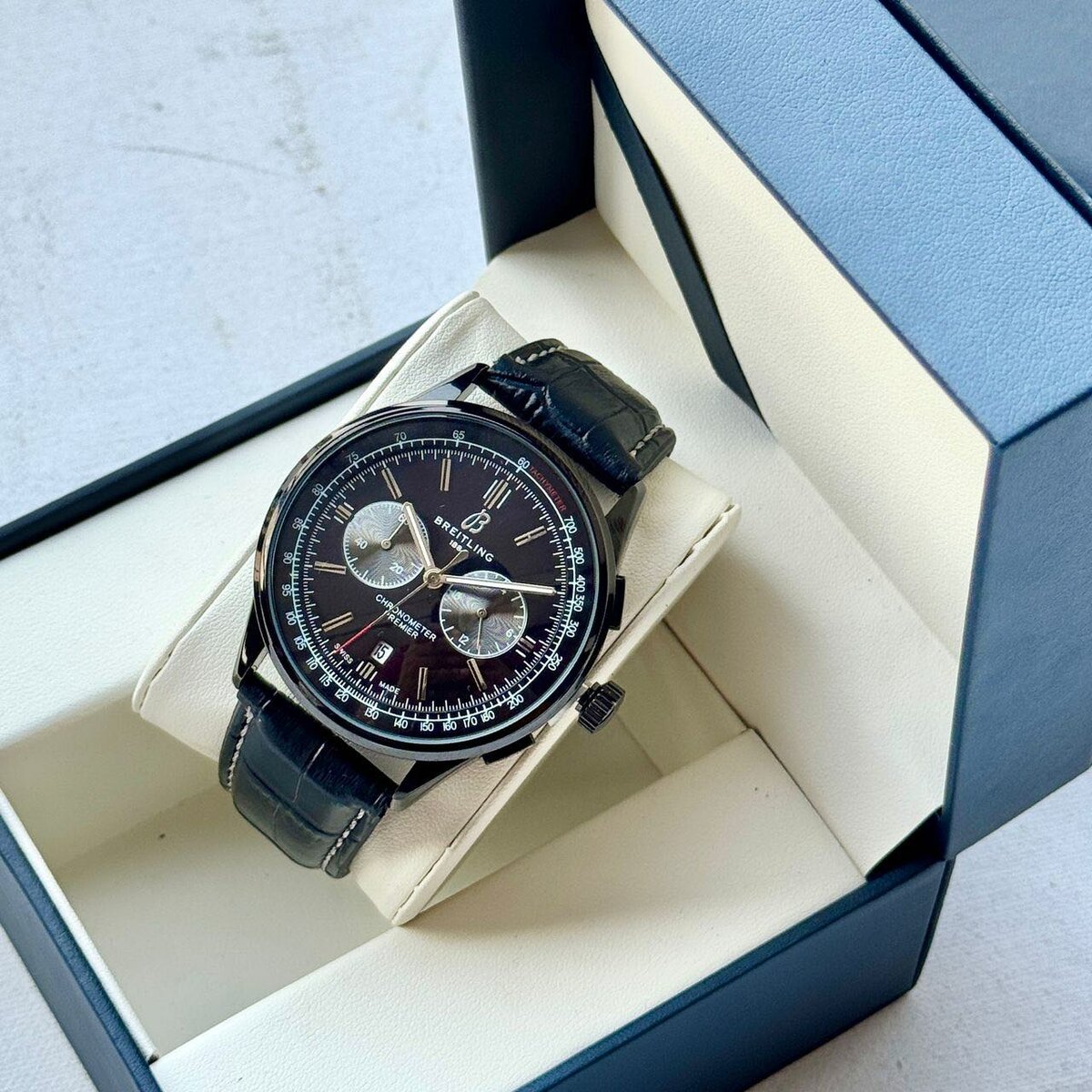 QUALITY LEATHER WATCH