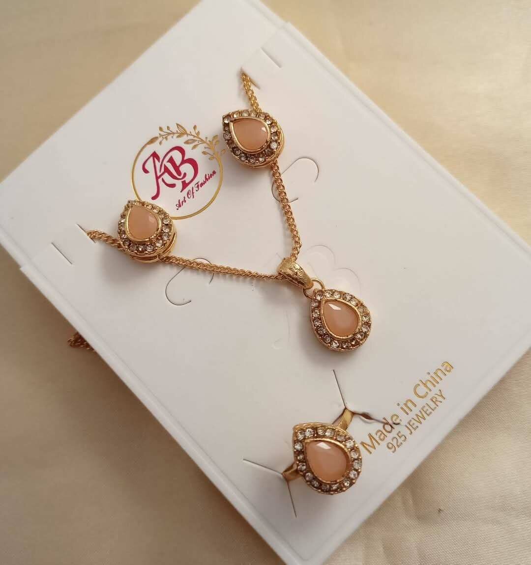 Ladies chain earring set