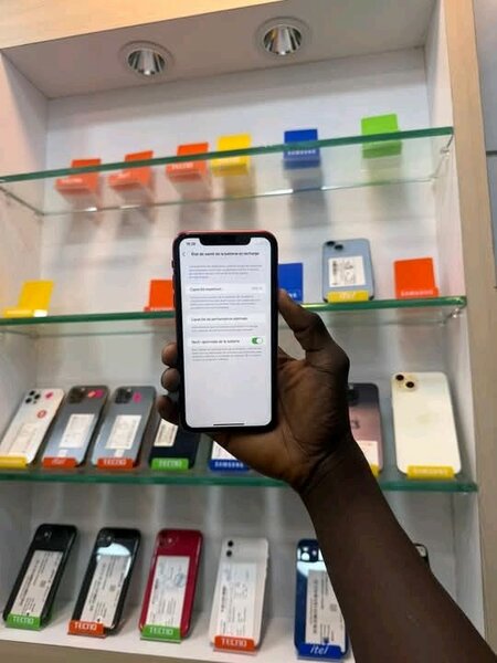 Smartphone Apple rouge