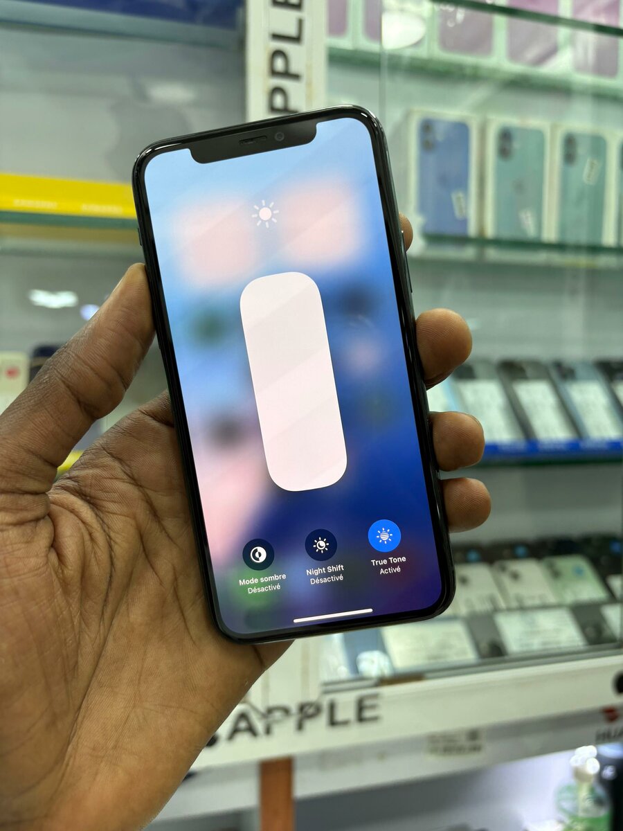 Disponible 11 Pro 64go Casi re