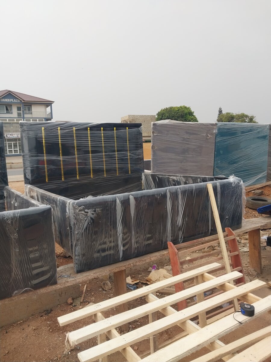 Queen size bed frames [payment on delivery]