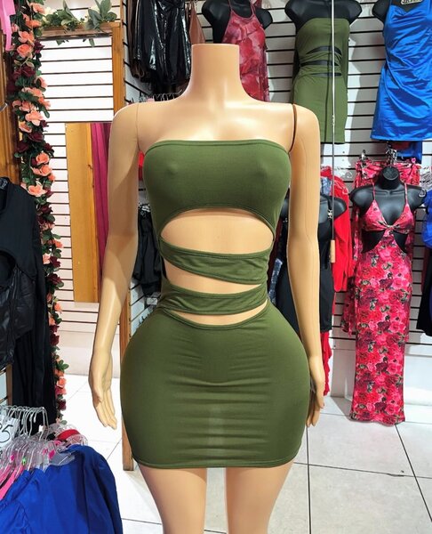 Dark green dress