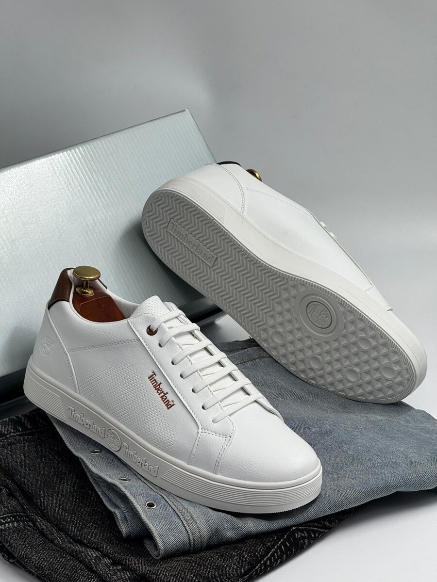 TIMBERLAND ALL WHITE