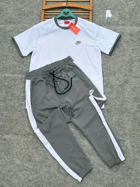 Complet de marque