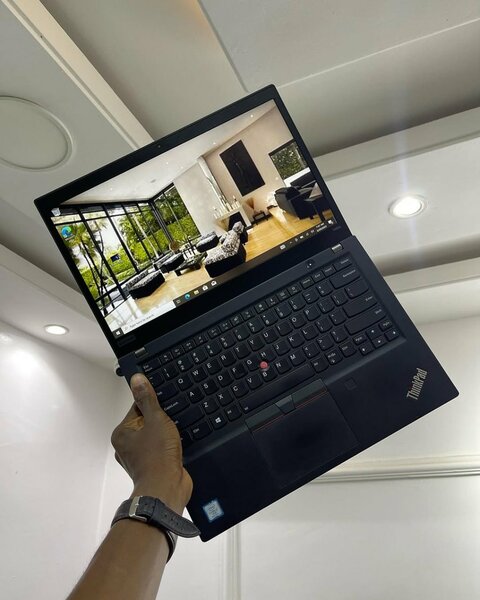 Lenovo Thinkpad T490s