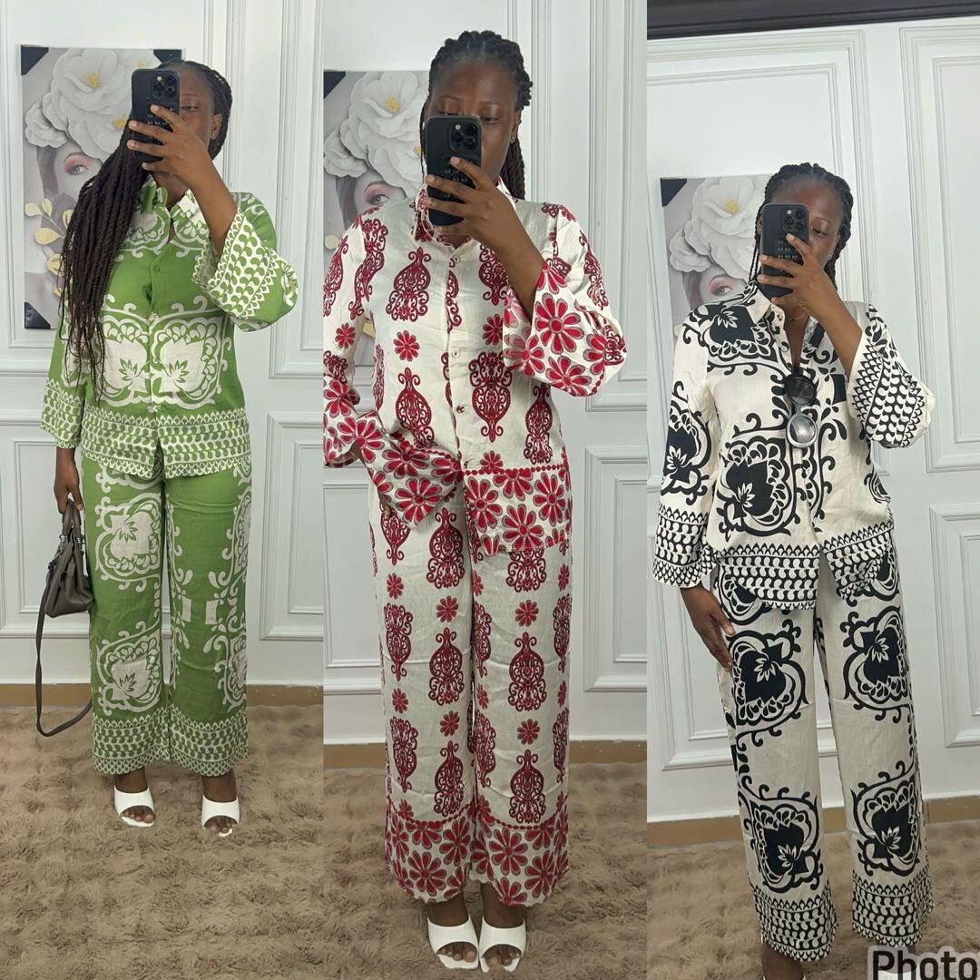 Ensemble Femme Motifs Élégants