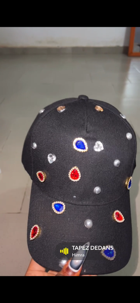Casquette Noir Bijoux Éclatants