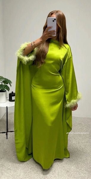 Robe longue élégante avec volants