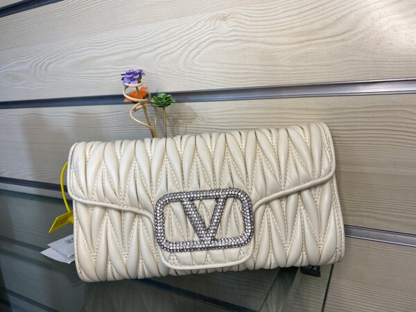 Pochette Soirée Cuir Blanc Élégante