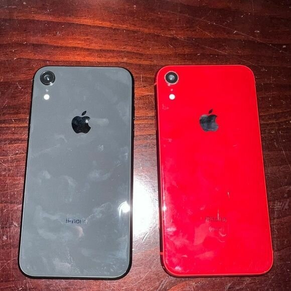 IPHONE XR 64GB