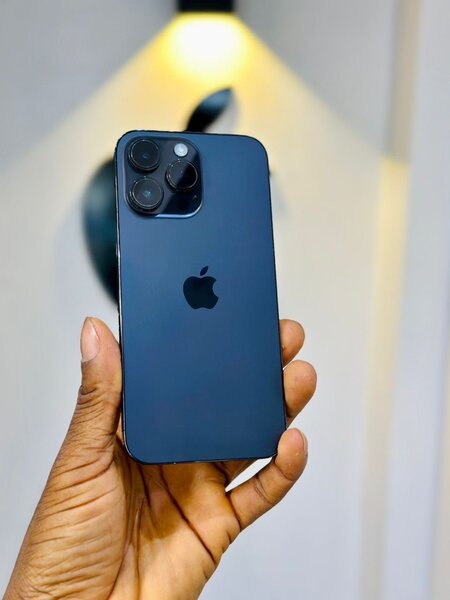 14 pro max 256gb esim unlocked 95%bh