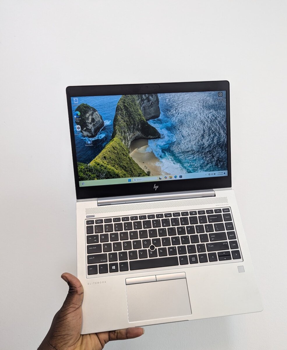 *HP ELITEBOOK 745 G6 (GRAPH