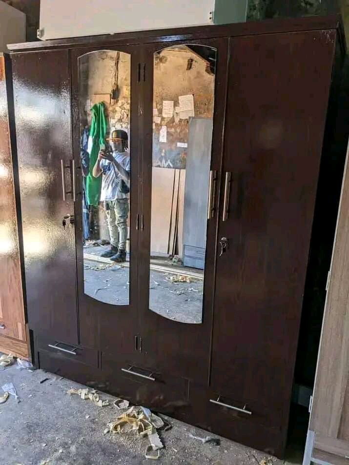 Wardrobe and chest of drawers