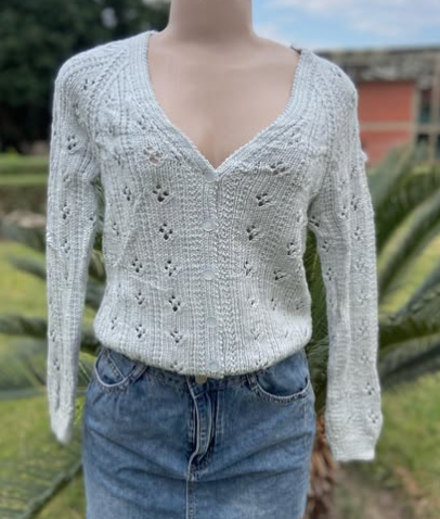Short knitted sweater size: M