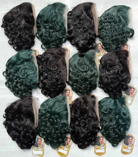 Perruque bouclée bouncy